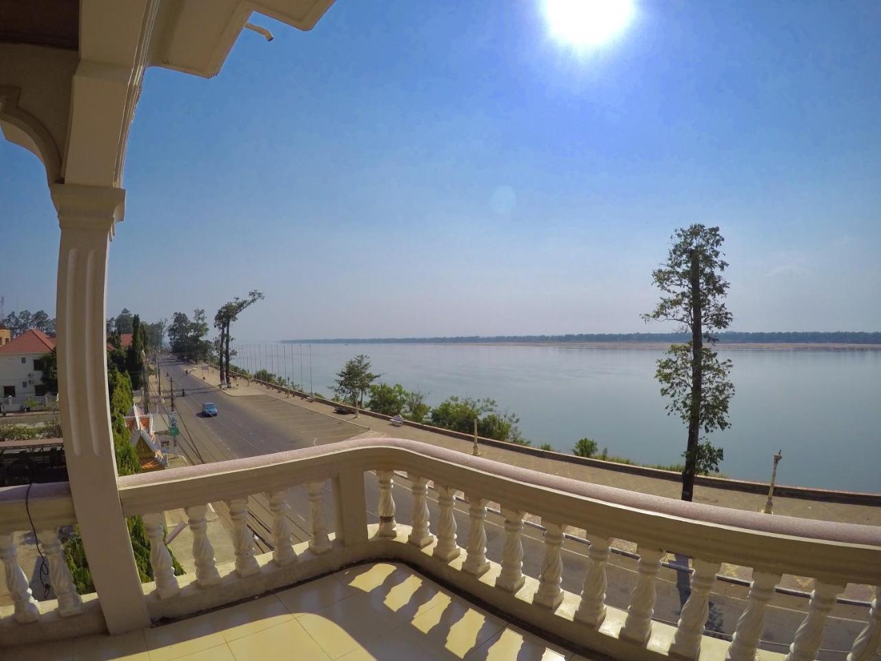 Hengheng II Guest House Кратьэх Экстерьер фото